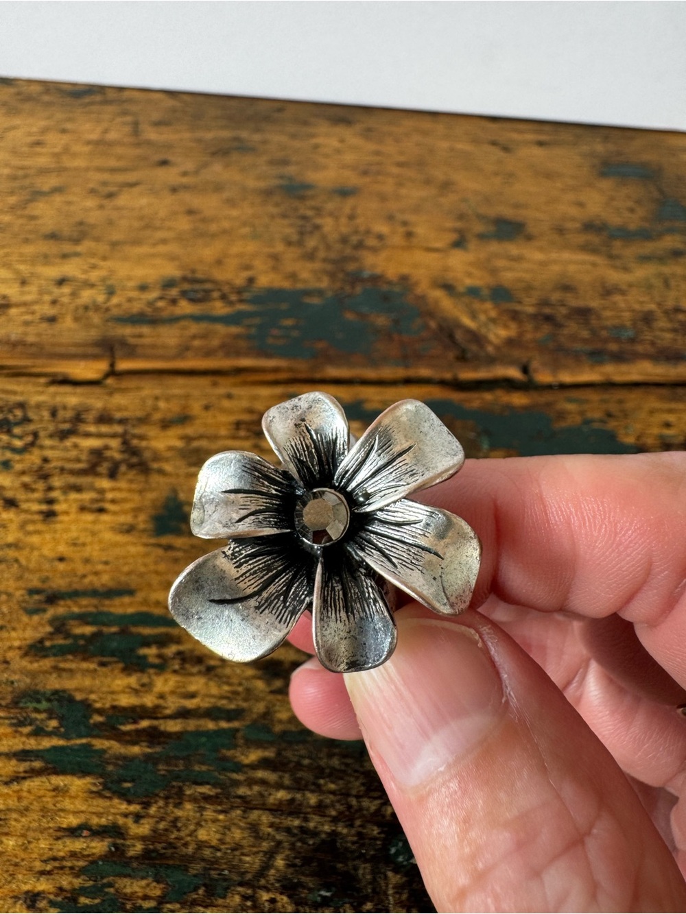 Silver Floral Statement Ring - Picture 3 of 6
